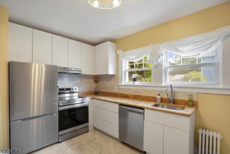 422 Valley Road Montclair NJ 07043