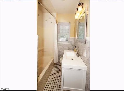 422 Valley Road Montclair NJ 07043