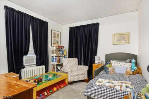 422 Valley Road Montclair NJ 07043