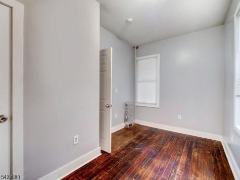 564 Sanford Avenue Newark NJ 07106