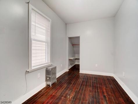 564 Sanford Avenue Newark NJ 07106