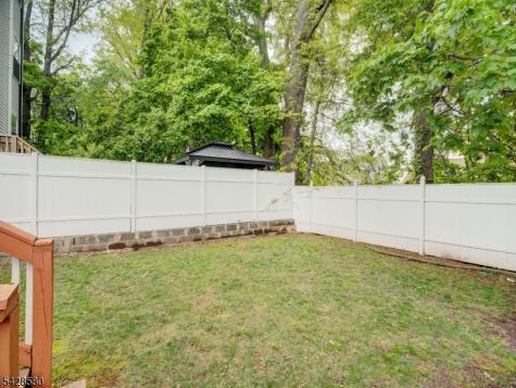 564 Sanford Avenue Newark NJ 07106