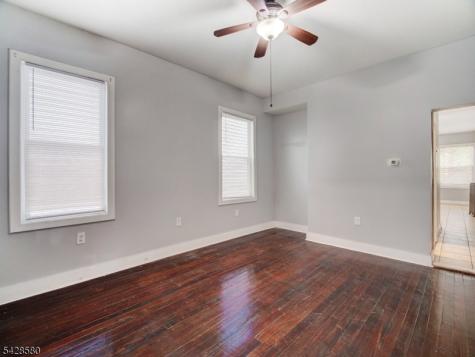 564 Sanford Avenue Newark NJ 07106