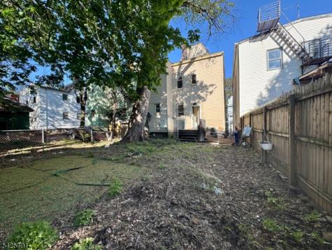 891 S 18th Street Newark NJ 07108