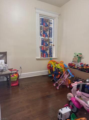 891 S 18th Street Newark NJ 07108