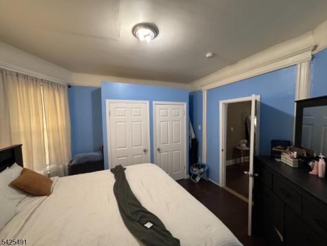 891 S 18th Street Newark NJ 07108