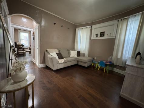 891 S 18th Street Newark NJ 07108