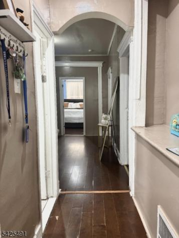 891 S 18th Street Newark NJ 07108