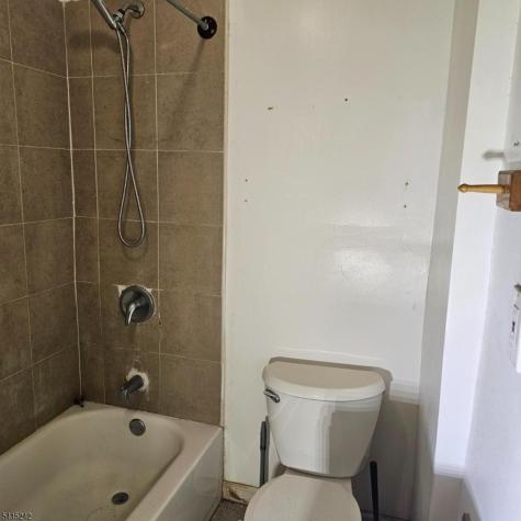 67 Weequahic Avenue Newark NJ 07112
