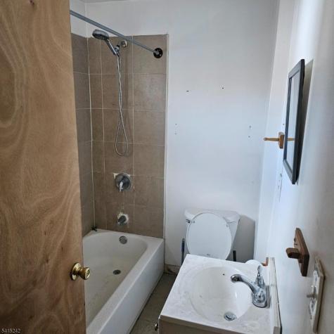 67 Weequahic Avenue Newark NJ 07112