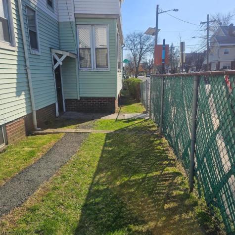 67 Weequahic Avenue Newark NJ 07112