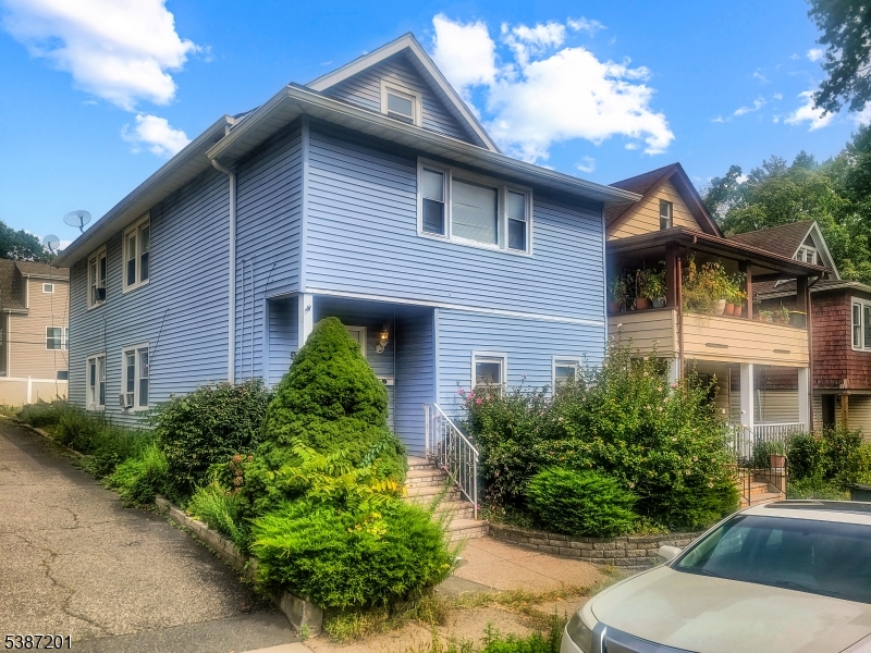 9 Rosedale Avenue Montclair NJ 07042