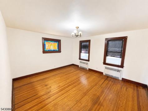 345 4TH Street Saddle Brook NJ 07663