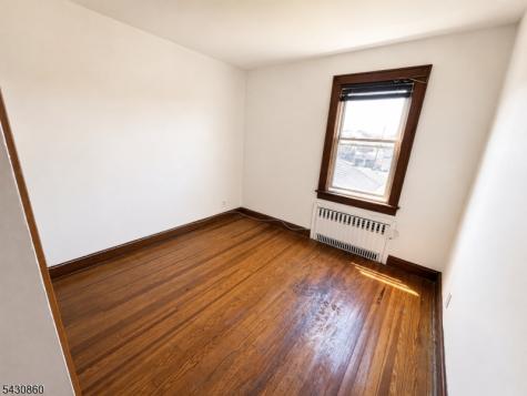 345 4TH Street Saddle Brook NJ 07663