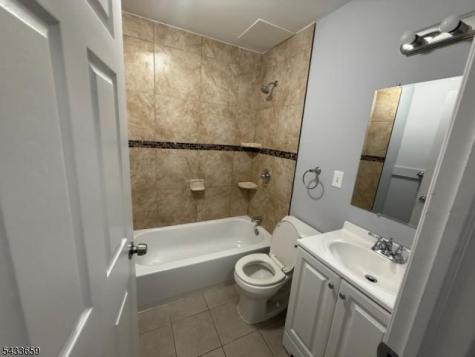 27 Seymour Avenue Newark NJ 07108