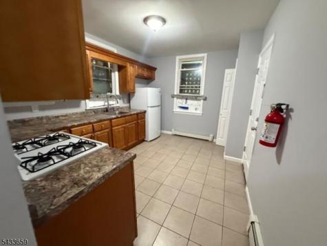 27 Seymour Avenue Newark NJ 07108