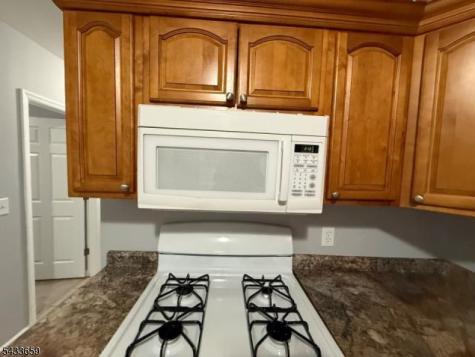 27 Seymour Avenue Newark NJ 07108