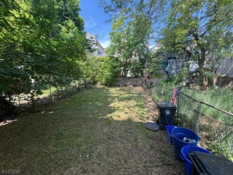 27 Seymour Avenue Newark NJ 07108