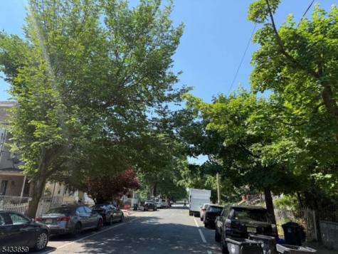 27 Seymour Avenue Newark NJ 07108