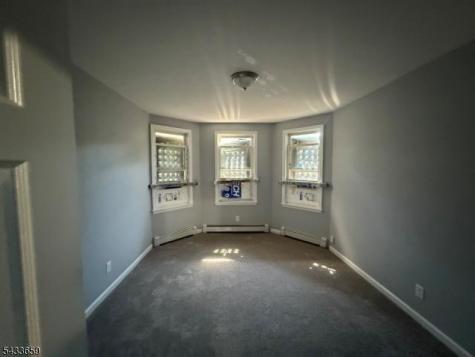 27 Seymour Avenue Newark NJ 07108