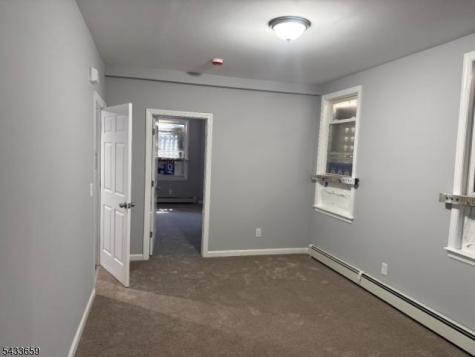27 Seymour Avenue Newark NJ 07108