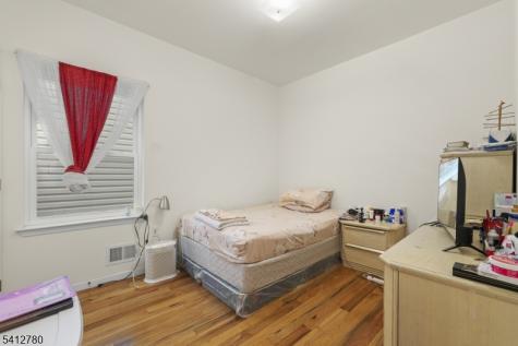 56 Delaware Street Elizabeth NJ 07206