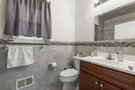 56 Delaware Street Elizabeth NJ 07206