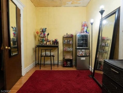 38 Eckert Avenue Newark NJ 07112