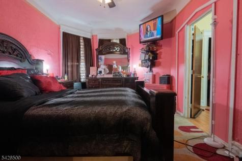 38 Eckert Avenue Newark NJ 07112