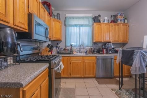 38 Eckert Avenue Newark NJ 07112