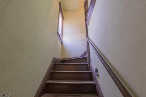 38 Eckert Avenue Newark NJ 07112