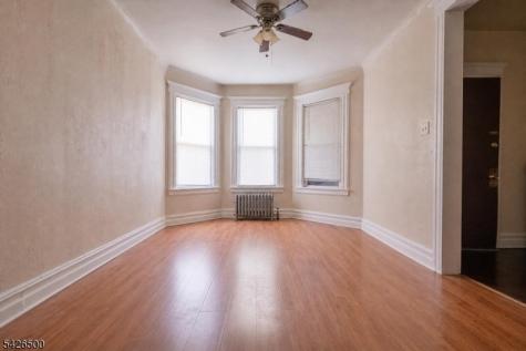 38 Eckert Avenue Newark NJ 07112