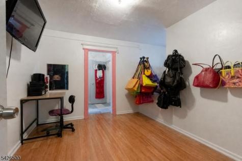 38 Eckert Avenue Newark NJ 07112
