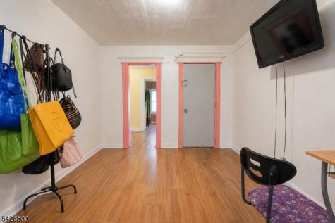 38 Eckert Avenue Newark NJ 07112