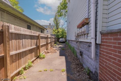 38 Eckert Avenue Newark NJ 07112