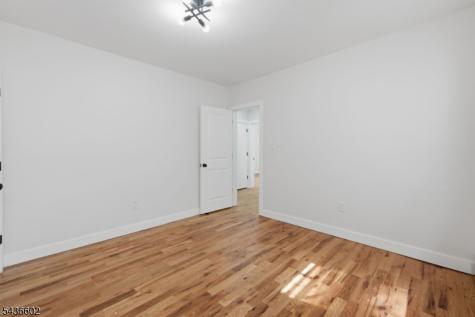 203 Hansbury Avenue Newark NJ 07112