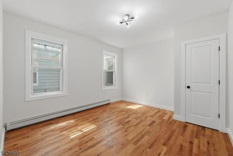 203 Hansbury Avenue Newark NJ 07112