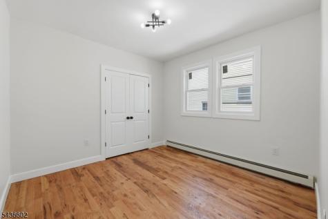 203 Hansbury Avenue Newark NJ 07112