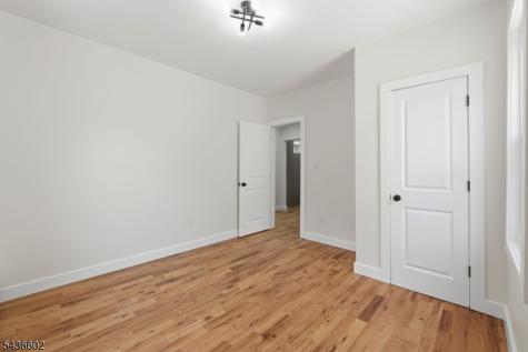203 Hansbury Avenue Newark NJ 07112