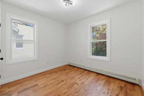 203 Hansbury Avenue Newark NJ 07112