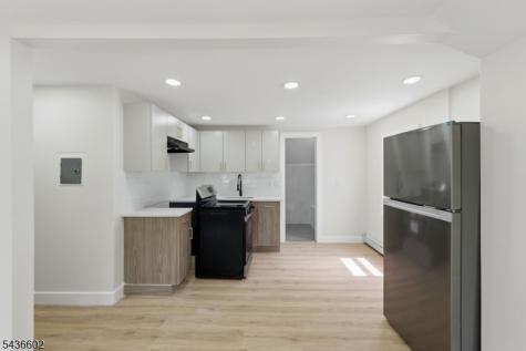 203 Hansbury Avenue Newark NJ 07112