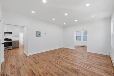 203 Hansbury Avenue Newark NJ 07112