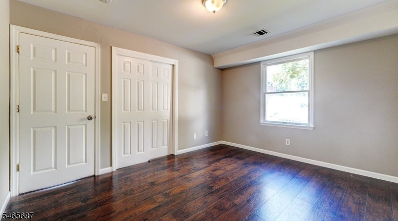589 Cherry Street Elizabeth NJ 07208