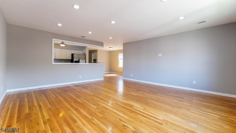 589 Cherry Street Elizabeth NJ 07208