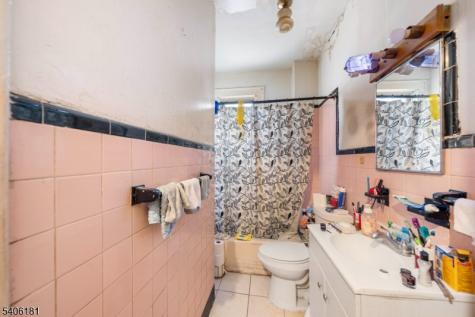 70 N Essex Avenue City Of Orange NJ 07050