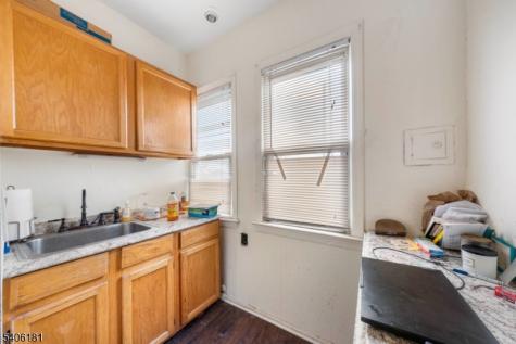 70 N Essex Avenue City Of Orange NJ 07050