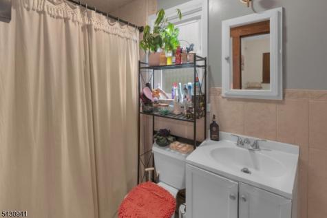 179 Dewey Avenue Totowa NJ 07512