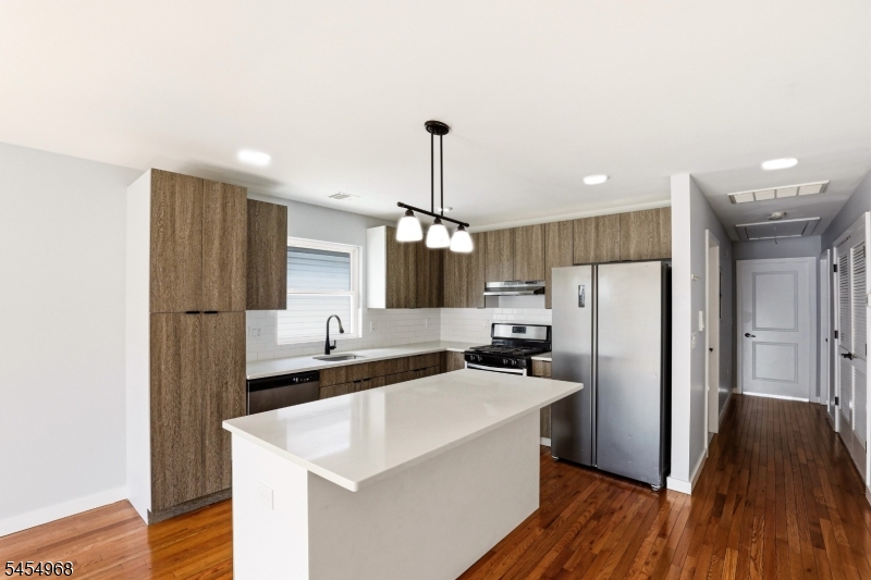 741 Seaport Drive Elizabeth NJ 07201