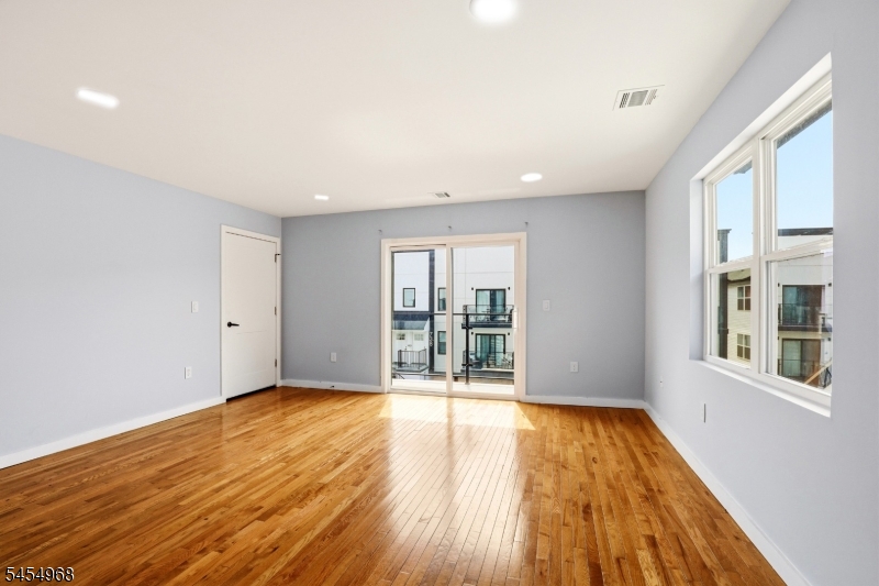 741 Seaport Drive Elizabeth NJ 07201