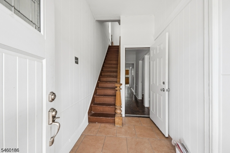 565 Madison Avenue Elizabeth NJ 07201